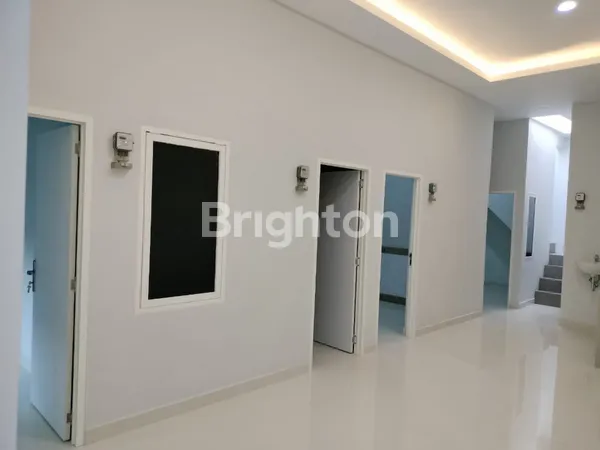 image RUMAH BARU SIAP HUNI PANDUGO DEKAT PENJARINGAN MEDOKAN MERR KEDUNG BARUK NIRWANA GUNUNGANYAR (5)