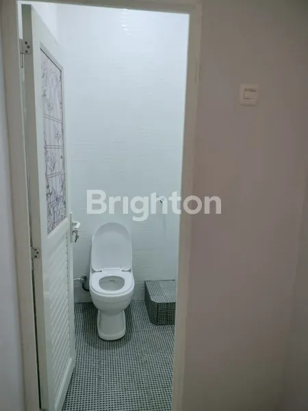 image RUMAH BARU SIAP HUNI PANDUGO DEKAT PENJARINGAN MEDOKAN MERR KEDUNG BARUK NIRWANA GUNUNGANYAR (6)