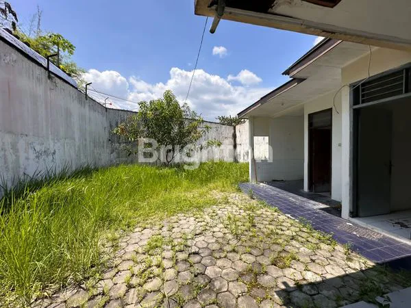 image RUMAH DI KAWASAN PERUMAHAN ELITE SOLO BARU SUKOHARJO (5)