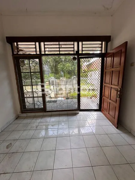 image RUMAH DI KAWASAN PERUMAHAN ELITE SOLO BARU SUKOHARJO (3)