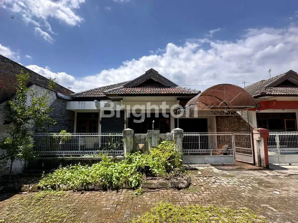 image RUMAH DI KAWASAN PERUMAHAN ELITE SOLO BARU SUKOHARJO (4)