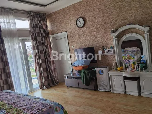 image DIJUAL / SEWA RUMAH VILLA MELATI MAS LT 254M² SEMI FURNISH (3)