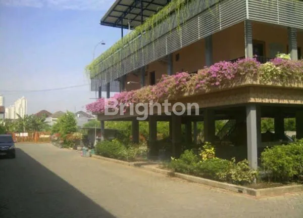 image RUMAH KOS MEWAH LOKASI PRIVAT DEKAT PAKUWON SUPERMAL (1)