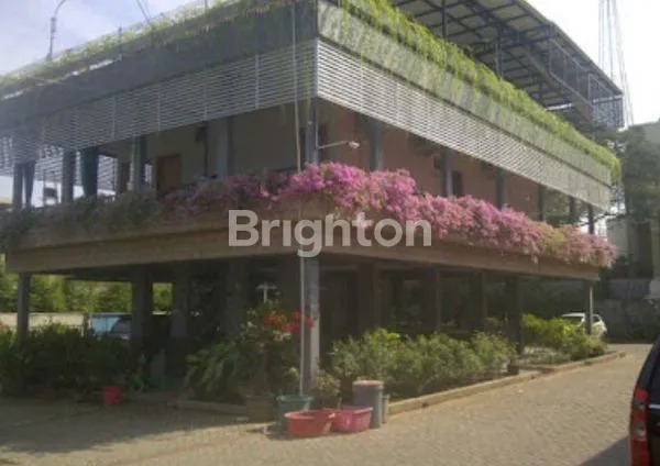 image RUMAH KOS MEWAH LOKASI PRIVAT DEKAT PAKUWON SUPERMAL (2)