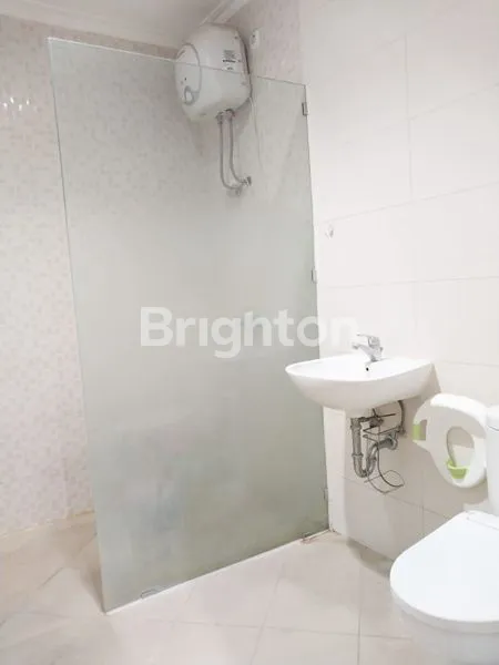 image RUMAH RUNGKUT ASRI TIMUR TERAWAT DEKAT UPN (6)