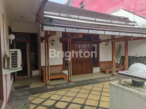 image RUMAH SIAP HUNI BAGUS BUAT KOST KOSTSAN  DI SAYAP JALAN RAYA CIUMBULEUIT BANDUNG (2)