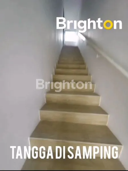 image RUKO 3 LANTAI THE HIVE TYPE ALFRESCO PARK SERPONG (5)