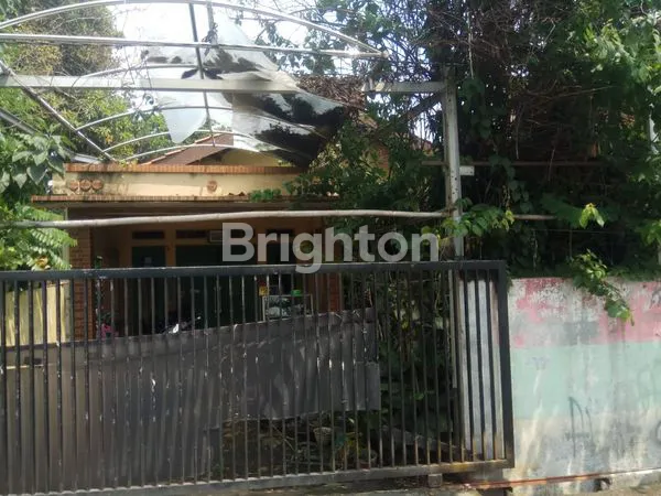 image RUMAH HITUNG TANAH AJA LOKASI STRATEGIS BELAKANG PUSAT PERBELANJAAN CILEDUG  (4)