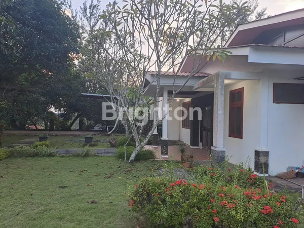 image RUMAH SIAP HUNI HOKK DENGAN LAHAN LUAS DI JL PALAPA SEKUPANG (3)