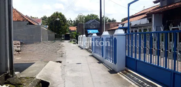 image RUMAH SIAP PAKAI TANPA RENOVASI WILAYAH MRANGGEN DEMAK (2)