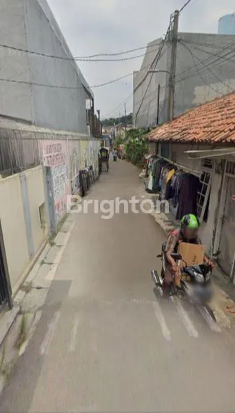 image RUMAH 2.5 LANTAI SIAP HUNI DEKAT STASIUN PONDOK RANJI, TANGERANG SELATAN (7)