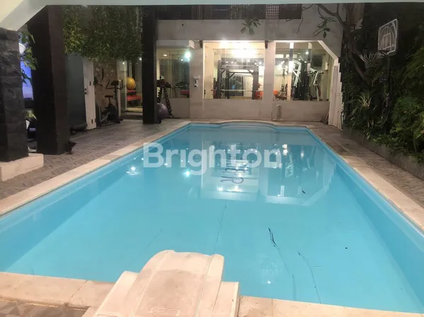 image RUMAH CIAMIK BAGUS DAN LUAS DI MANYAR, DEKAT UNTAG (4)