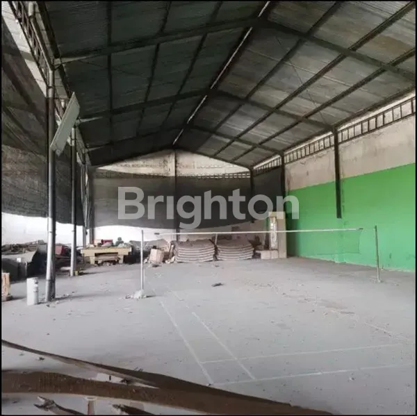 image GUDANG DI KEDUNGWARU TULUNGAGUNG (2)