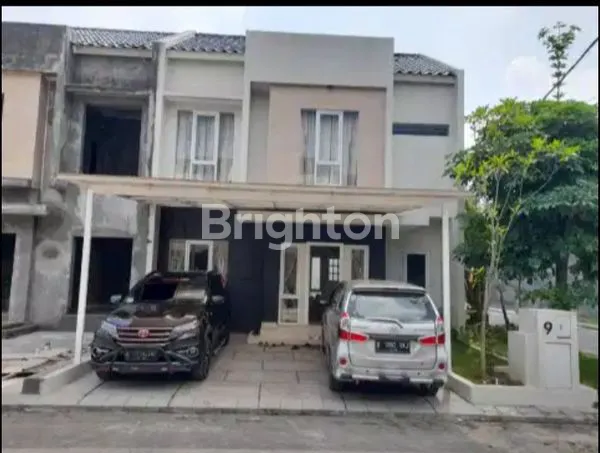 RUMAH MEWAH FULL FURNISH SEWA!