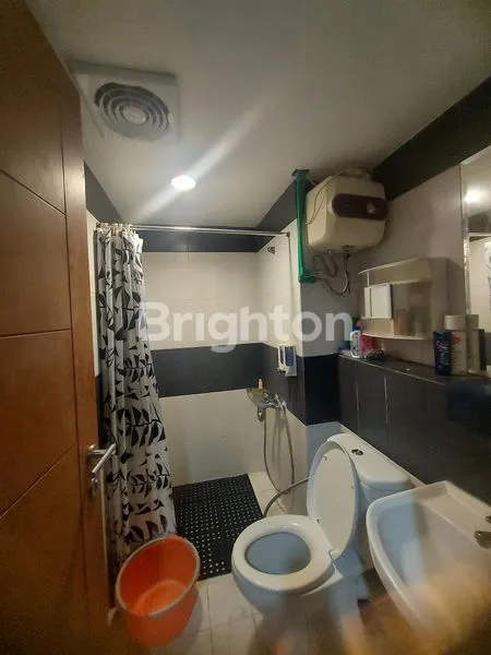 image APARTMENT BELLEVUE SUITES SIAP HUNI FULL FURNISHED LANTAI RENDAH (4)