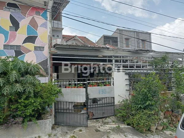 image RUMAH DIKAWASAN PEMUKIMAN (1)