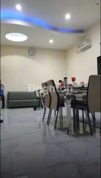 image DIJUAL RUMAH TOMANG 3 LANTAI, FULLY FURNISH, TERAWAT (7)