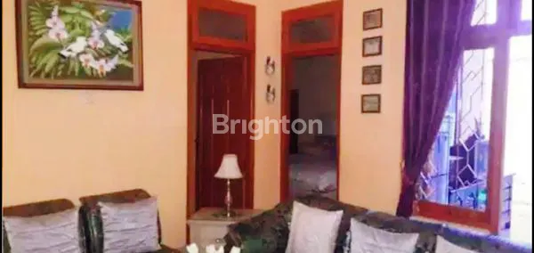 image RUMAH DENGAN BANYAK KAMAR DI KAWASAN TERKENAL PADANG SAMBIAN DENPASAR  (7)