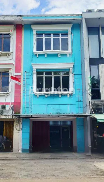 image RUKO STRATEGIS DAN RAMAI DI RAFFLES HILLS CIMANGGIS DEPOK (1)