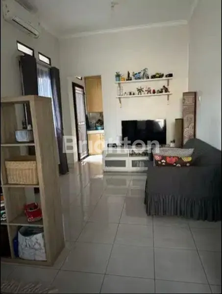 image RUMAH PINGGIR JALAN DEKAT GRAND DEPOK CITY LINGKUNGAN AMAN DAN ASRI (3)