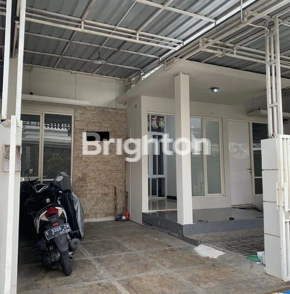 image DIJUAL CEPAT RUMAH 2 LANTAI DI PERUMAHAN KAHURIPAN NIRWANA SIDOARJO  (5)