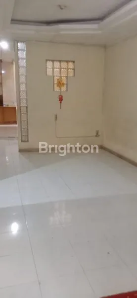 image RUMAH DI JELAMBAR JAKARTA BARAT (3)