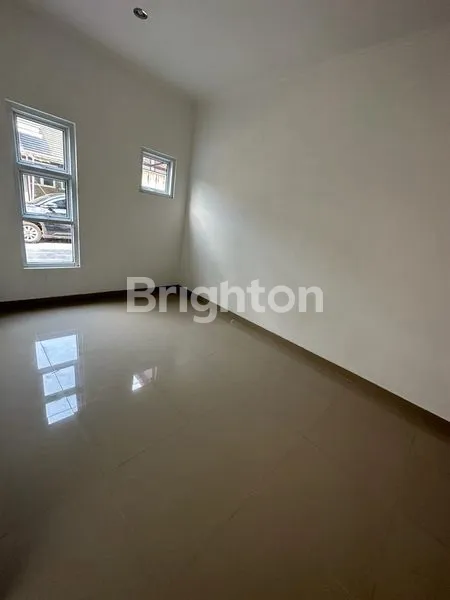 image RUMAH CANTIK SIAP HUNI DI TENGAH KOTA DEPOK (8)