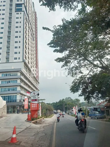 image BANGUNAN SERBAGUNA 3 LANTAI PARKIR LUAS (8)