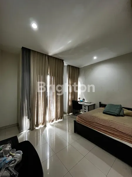 image RUMAH SEMI FURNISH SIAP HUNI DI JELAMBAR JAKARTA BARAT (6)