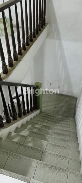 image DIJUAL RUMAH SIAP HUNI DI JALAN GERSIKAN DEKAT TENGAH KOTA (8)