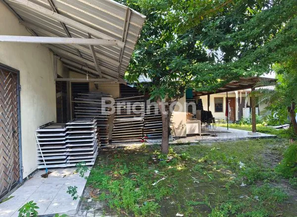 image RUMAH 1 LANTAI BUTUH RENOVASI SUKOMANUNGGAL JAYA (5)