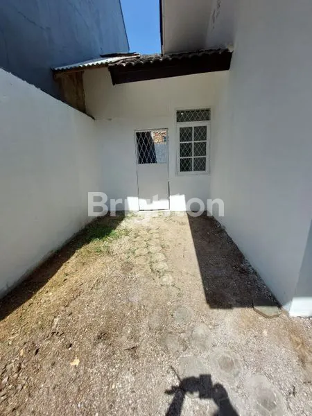 image RUMAH TERAWAT SIAP HUNI DI TENGAH KOTA BANDUNG ARCAMANIK BANDUNG (7)