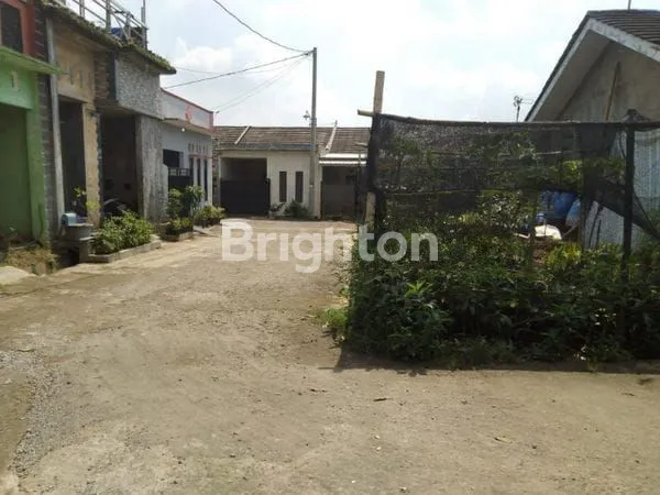 image RUMAH 2 LANTAI SIAP HUNI (4)