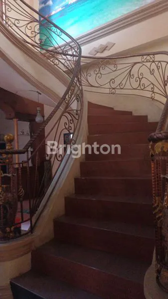 image RUMAH MEWAH (1)