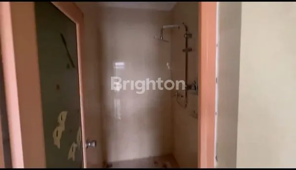 image RUMAH MINIMALIS 2 LANTAI SIAP HUNI (3)