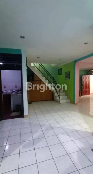 image RUMAH DI RAWAMANGUN [R 683 J] (5)
