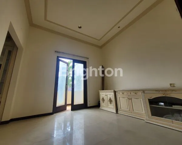 image RUMAH FULL RENOVASI 2 LANTAI TAMAN MUTIARA (6)