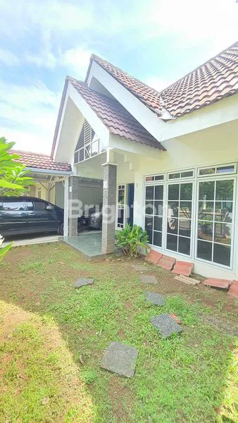 image RUMAH DENGAN PEKARANGAN YANG LUAS DI BSD GRIYA LOKA (2)