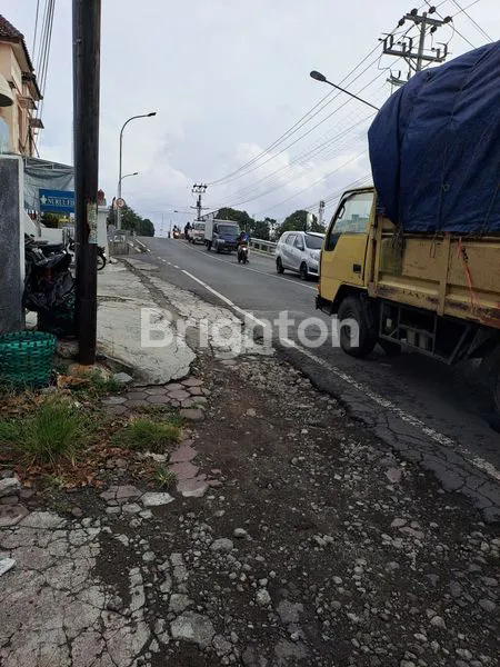 image TANAH BONUS RUMAH JOGLO TENGAH KOTA (5)