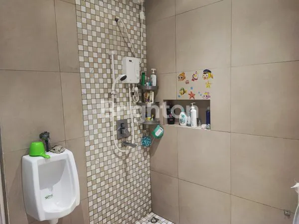 image RUMAH STRATEGIS TAMAN SURYA JAKARTA BARAT (5)