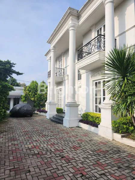 image RUMAH MEWAH DI CIPINANG CEMPEDAK JAKARTA TIMUR (1)