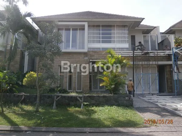 image RUMAH DIAMOND HILL (1)