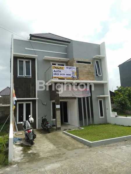 image RUMAH 2 LANTAI MEWAH SIAP HUNI DI BELLA MANSION KEDIRI (1)