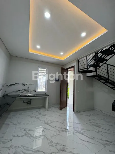 image RUMAH CANTIK MODERN 2 LANTAI HOOK BANGUNAN MANDIRI THE ICON, BSD (3)