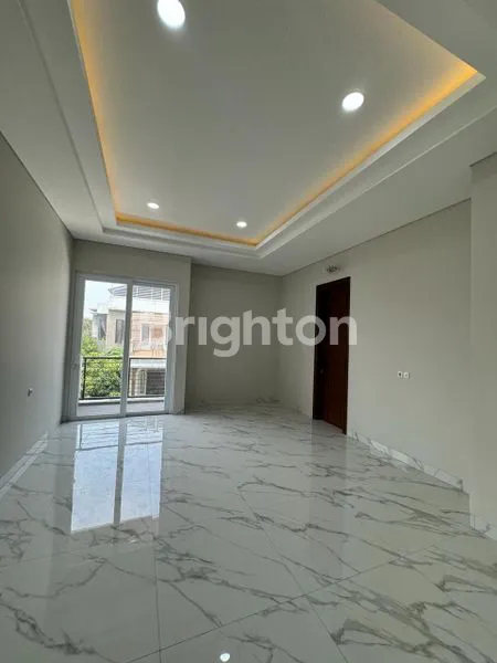 image RUMAH CANTIK MODERN 2 LANTAI HOOK BANGUNAN MANDIRI THE ICON, BSD (4)