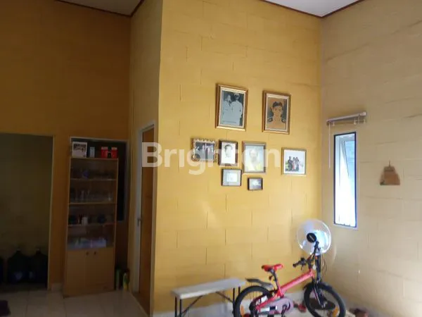 image RUMAH SIAP HUNI LOKASI STRATEGIS DEKAT KE STASIUN CILEBUT (3)
