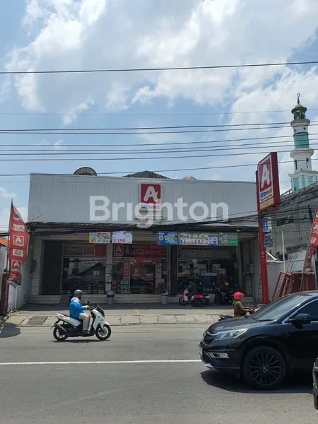 TANAH + BANGUNAN LOKASI RAYA MASTRIP KARANGPILANG STRATEGIS