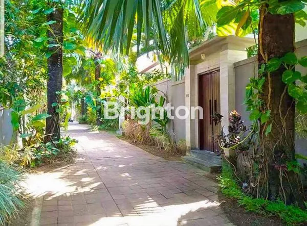 image VILLA MEWAH DI UMALAS (5)