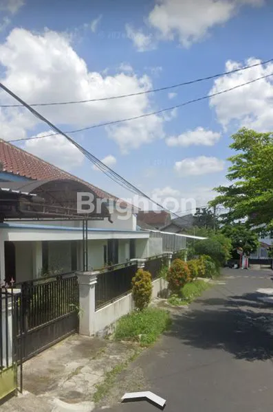 image RUMAH BESAR STRATEGIS DEPAN UNIVERSITAS MUHAMMADIYYAH MALANG (1)