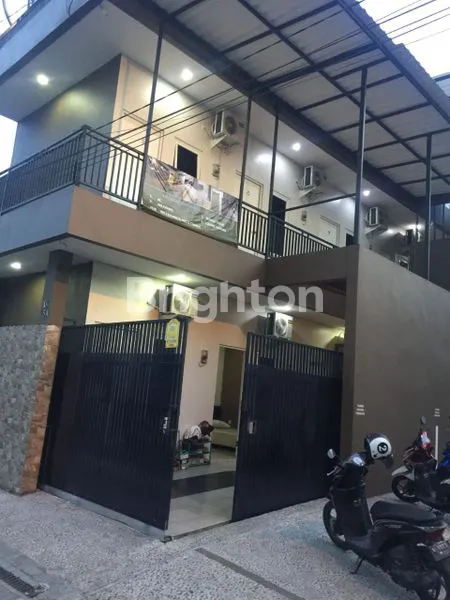 image RUMAH KOST AKTIF FULL PENGHUNI 2 LANTAI + ROOFTOP 500METER KE CIPUTRA WORLD AREA KENCANA SARI SURABAYA BARAT (5)